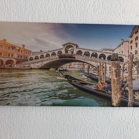 Venice Apartment Interlaken Bagian luar foto
